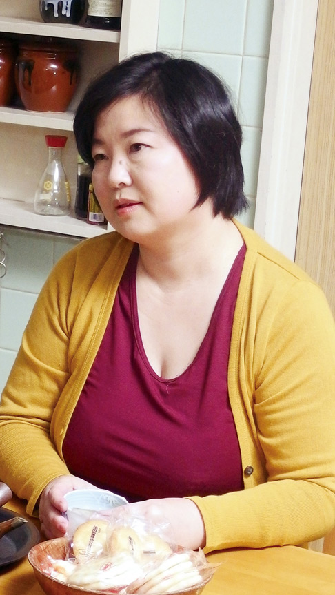 禁忌 理性と欲望の狭間で揺れ、淫靡に乱れる熟女母36人 画像12