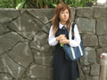 制服少女だまし撮り 波崎美優のサンプル画像1