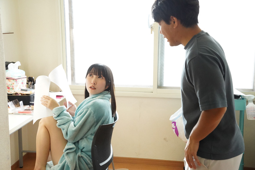 AV現場あるあるシリーズ 新人ADの悪行 / 黒宮えりか 画像1