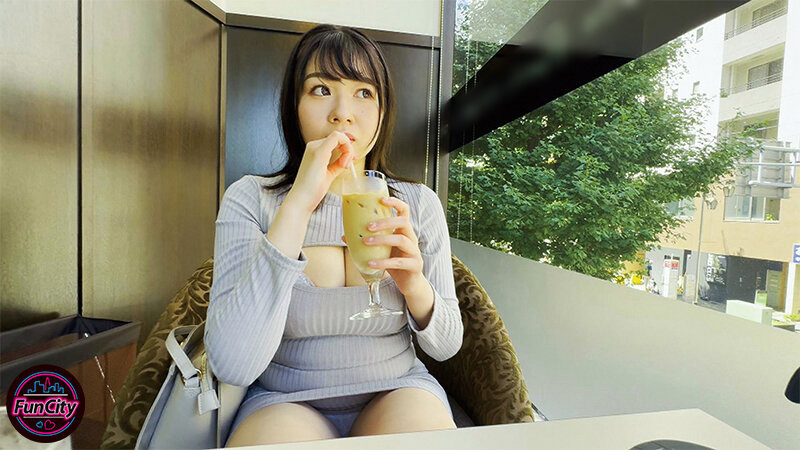 オイルぬるぬる天然おっぱい温泉デート 小坂ひまり 画像2