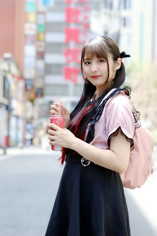地雷系ぴえんガールと嫉妬渦巻くパパ活NTR中出しSEX 画像1