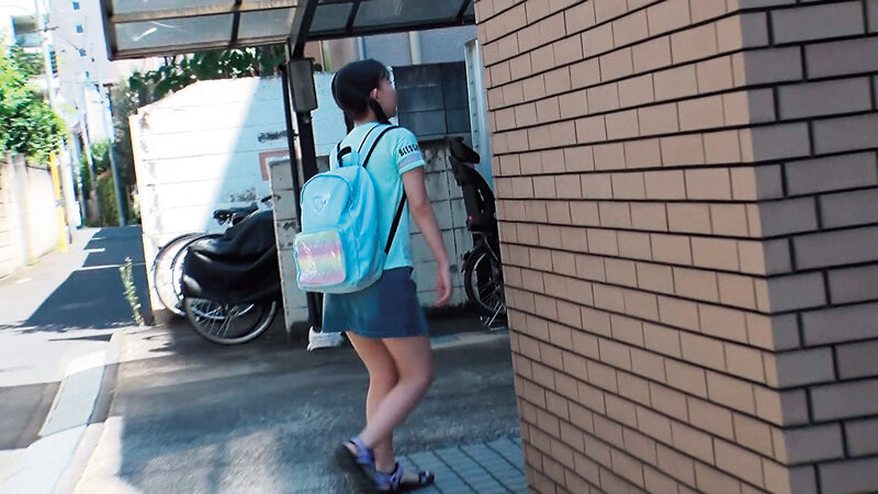 尾行わいせつ 三つ編みパイパン少●ひなのちゃん 画像1