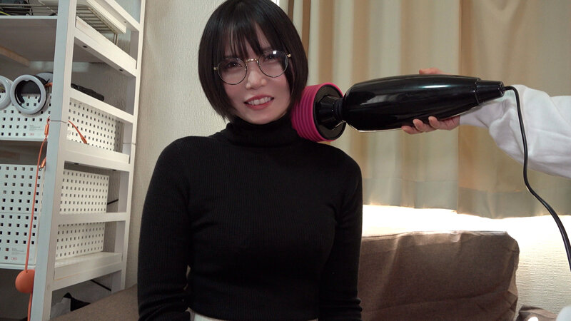 「ケツでイキますぅ」しっとり可愛い人妻看護師さん 画像1