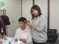 男と女のモニタリング観察 Vol.3 ムッチムチな爆乳エロメイクさんに誘惑された、人気タレントAさん