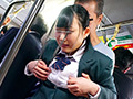 満員バスで制服越しに乳揉み痴漢される巨乳女子○生15 サンプル画像6