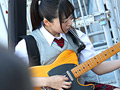 [naturalhigh-2780] 媚薬チ○ポで即イラマ8 ギターの練習に励む女の子のキャプチャ画像 1
