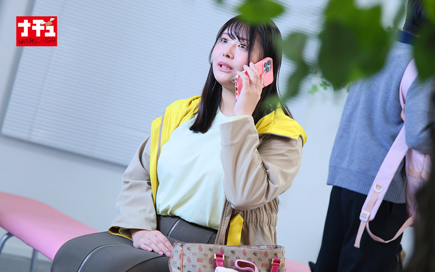 水泳スクール見学ママ中出し 大人の巨乳を貪る男子たち 画像8