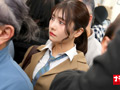 ミニスカ生足羞恥9 ブレザー美脚J○ 画像1