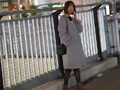 奥突きバウンドピストンでイキ壊れた女4 痙攣微乳オンナ 画像1