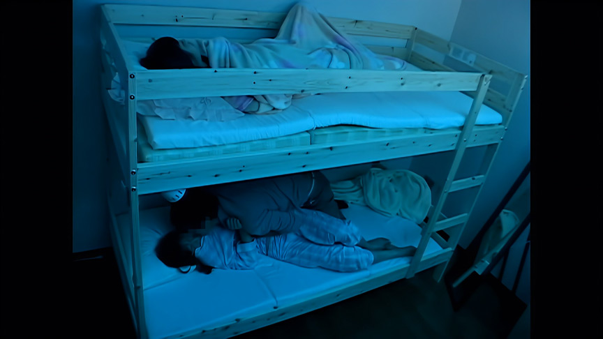 【AIリマスター】姉の喘ぎ声を聞いて発情しだす妹3 画像1