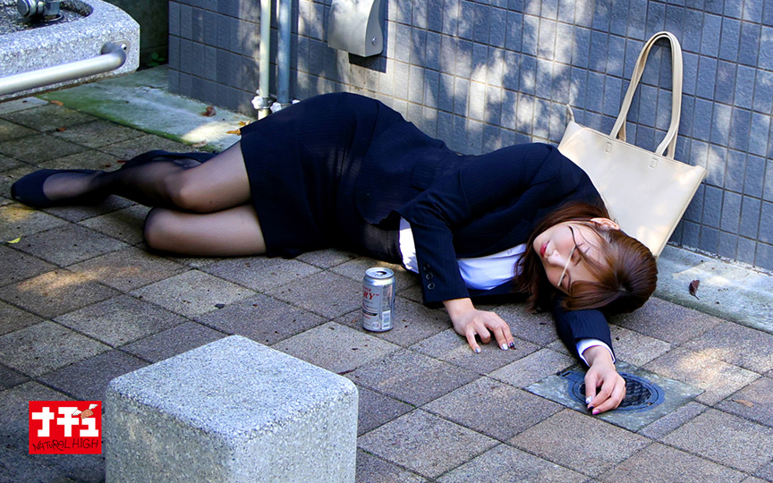 持ち帰りキ○セク 道で拾った無抵抗女を使い捨て中出し 画像1