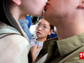 [naturalhigh-3569]バスで動けず長時間べろキスされ蕩け顔を見られた人妻のキャプチャ画像 3