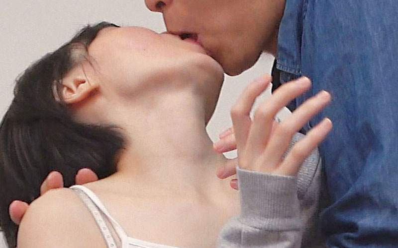 人妻さんとイチャイチャハメ撮り不倫2 画像1
