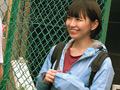 躍動！輝く汗と笑顔弾ける青春ド真ん中の運動部に所属する部活女子たちが素股に挑戦！保健体育の課外授業と称して、鍛えあげられた反り勃つデカチンを激しく擦りつけられ火が付き、そのまま生挿入！連続中出しSEX！！