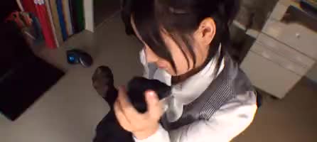 吉見りいな出演作品: パンスト手コキ＆フェラ りいな