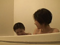 僕は母の入浴姿を覗き見る サンプル画像9