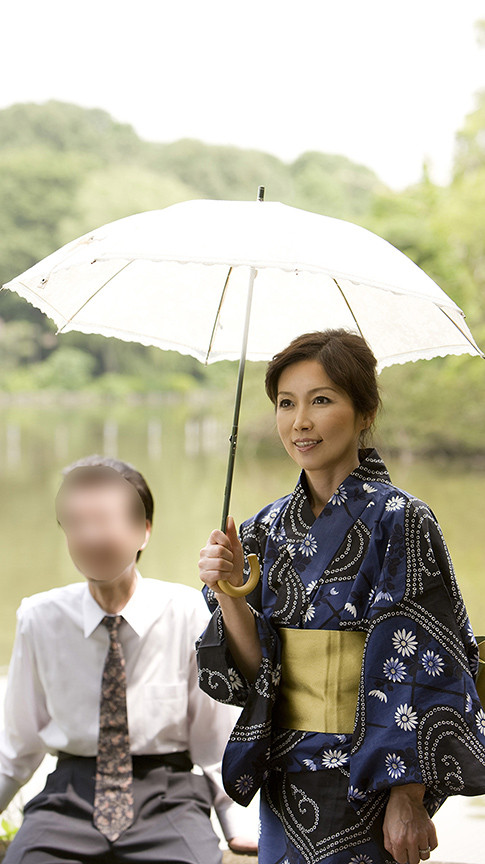 ヤバいほどエロい。経験豊富な熟女10名の2時間妖艶！1 画像9