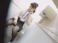 オフィスビル 女子トイレ放尿OL盗撮オナニー サンプル画像1