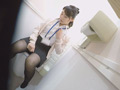 オフィスビル 女子トイレ放尿OL○撮オナニー 画像1