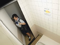 女子○生 下校中公衆トイレ性活（オナニー）記録 ＃2 画像1