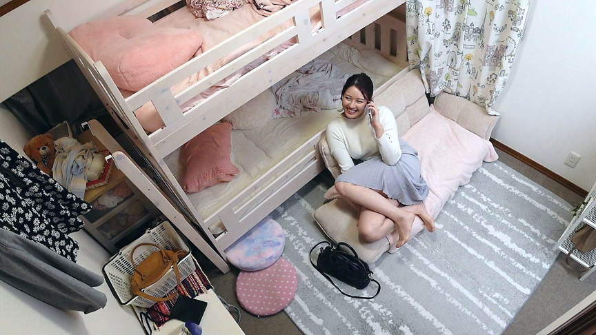 有名私大の女子寮を覗き見る 無防備オナニーの一部始終4 画像2