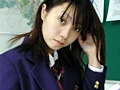 淫らな放尿女子校生