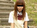 覗かれた美少女の野尿