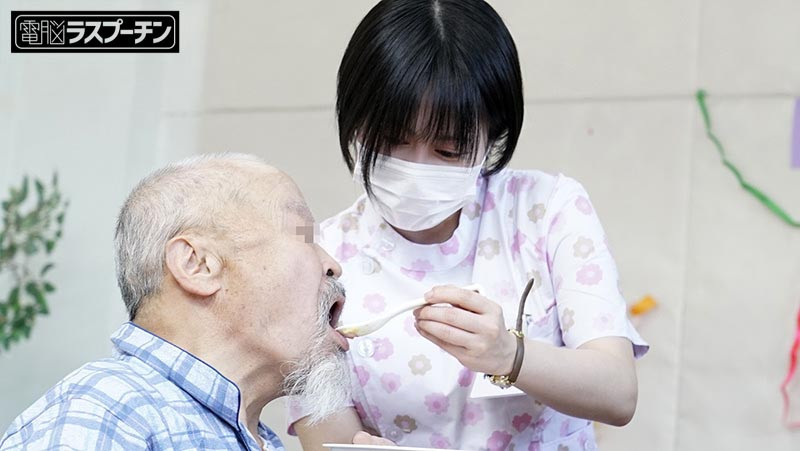 あまりの忙しさに即ハメOKの老人介護施設 百合良 画像2