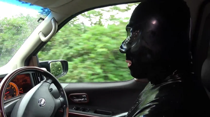Rubber Fetish World～野外露出ラバーSEX～