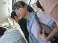 濃厚接吻痴● 満員電車で身動きが取れずイカされ快楽堕ち トロける舌絡めで絶頂する生徒～ターゲットB子編～...thumbnai1