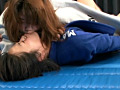 AV史上最強の女喧嘩！ SAKI VS MEGU サンプル画像7