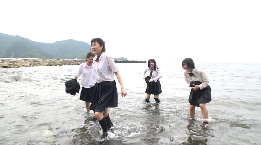 気分は真夏の海開き