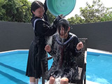 パチンコ＆紐くじ 2人の水掛祭り