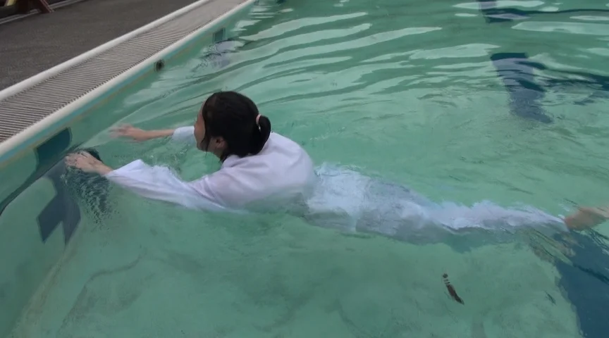 三つ巴部活着水泳