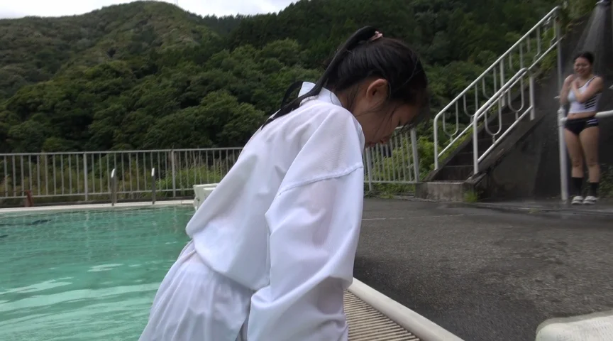 三つ巴部活着シャワー