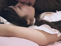 中年男と少女のしつこいキスのサンプル画像15