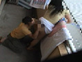 [sexmachine-0045] 昼下がりのベランダで不貞行為を愉しむ変態人妻のキャプチャ画像 4