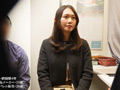 身動きできない●淫NTR拘束マッサージ M夫婦 サンプル画像1