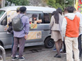 人気 AV 女優が挑戦！イカサレ屋台の中で 潮吹きながらホットドッグ売ってください！小野坂ゆいか 望月つぼみ