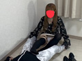 X女王様にオープンカフェで電気アンマされて逝かされた 画像13