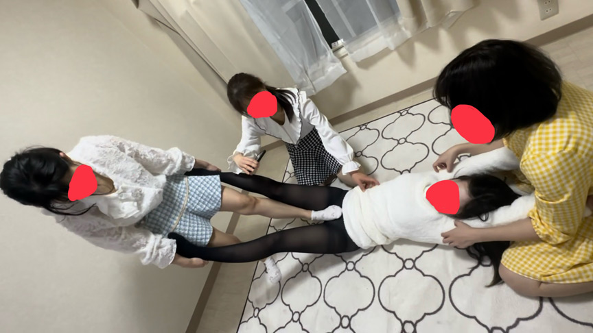 みーなちゃんに3人がかりで電気アンマ＆くすぐりの刑 画像8