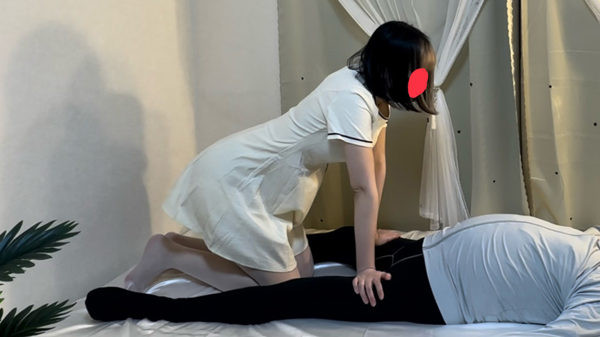 SNS総フォロワー15万超えのS痴女みねの電気アンマ地獄 画像2