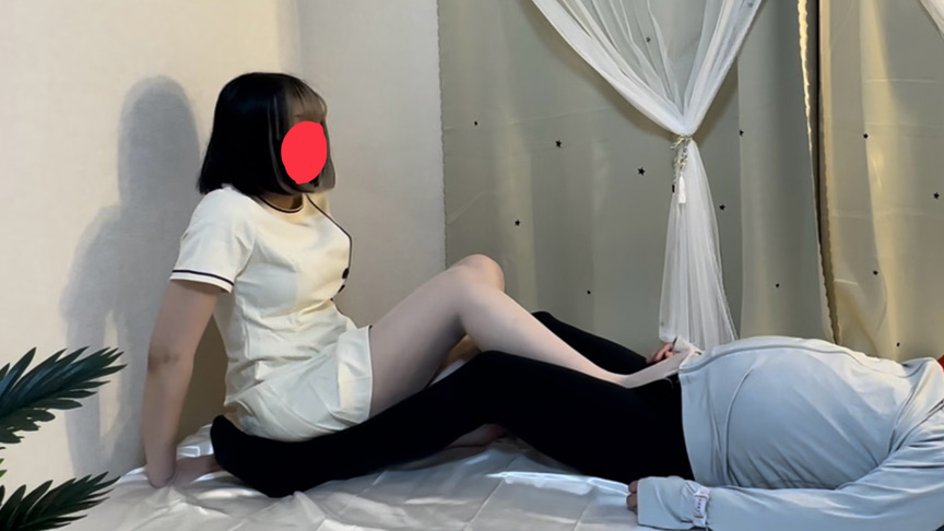 SNS総フォロワー15万超えのS痴女みねの電気アンマ地獄 画像3