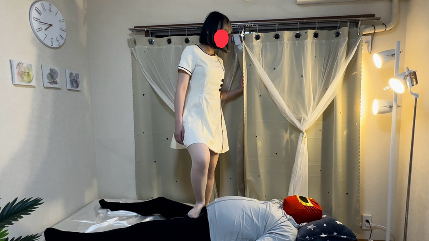 SNS総フォロワー15万超えのS痴女みねの電気アンマ地獄 画像9