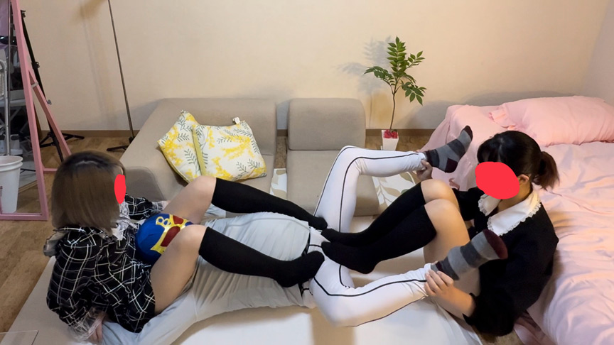 2人の地雷系長身美女達のおもちゃにされる！ 画像7
