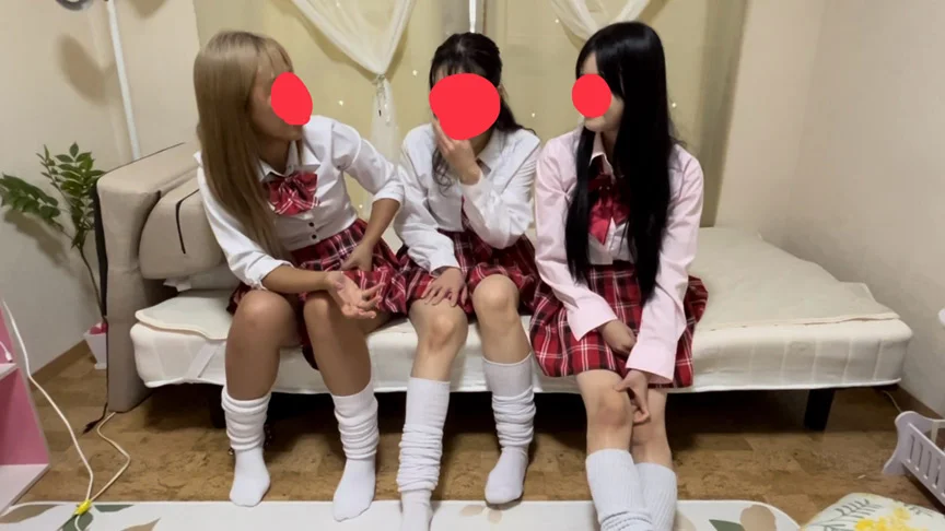 嫌な予感は当たった！3人がかりの電気アンマの刑