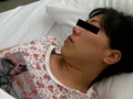 美人な入院患者のあらわな姿を隠し撮りした映像 サンプル画像10