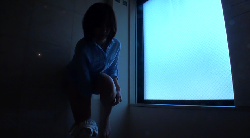 旦那の浮気を言い訳に自らの性欲を発散させる清楚系人妻 谷原希美 38歳 AV Debut 恥じらいながらも…どんな行為でも受け止める淫乱SEX