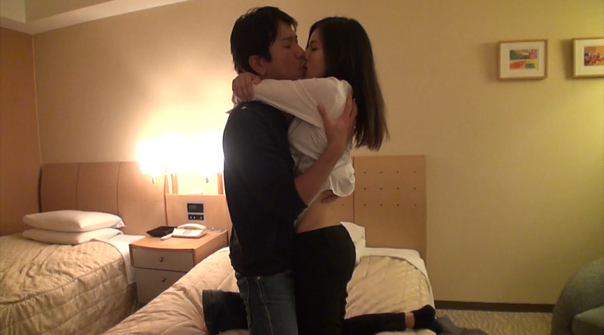 圧倒的な透明感と引き締まったクビレにEカップ…帝王切開の跡は母性の証 武藤あやか 33歳 最終章