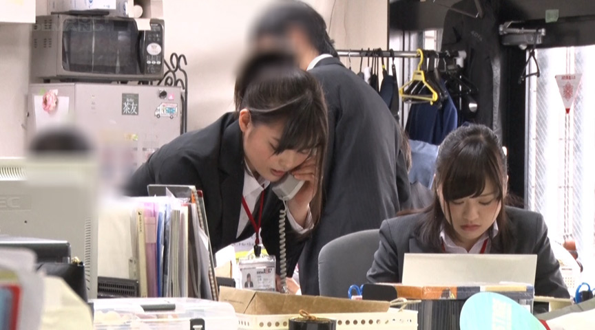 SOD女子社員が過剰クレームに半裸姿で2マ○コ対応！ | DUGAエロ動画データベース